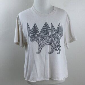 Def Leppard Cropped Cream Tshirt m